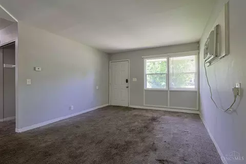Living - 8793 Balboa Dr, Cincinnati, OH 45231 photo 1 of 5