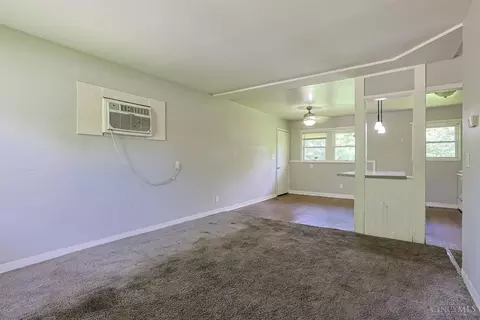 Living - 8793 Balboa Dr, Cincinnati, OH 45231 photo 3 of 5