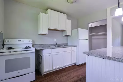 Kitchen - 8793 Balboa Dr, Cincinnati, OH 45231 photo 1 of 2