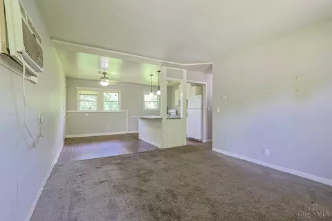 Living - 8793 Balboa Dr, Cincinnati, OH 45231 photo 4 of 5