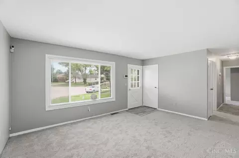 1855 Bluehill Dr, Cincinnati, OH 45240 photo 6