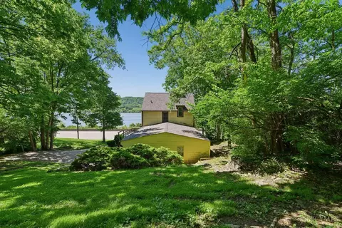 Exterior - 5636 River Rd, Cincinnati, OH 45233 photo 10 of 12