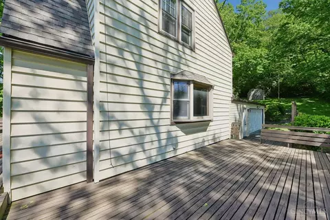 Exterior - 5636 River Rd, Cincinnati, OH 45233 photo 8 of 12