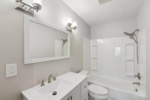 Bath - 5636 River Rd, Cincinnati, OH 45233 photo 1 of 3