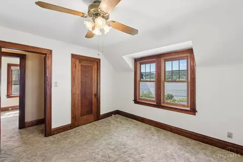 Bedroom - 5636 River Rd, Cincinnati, OH 45233 photo 7 of 10