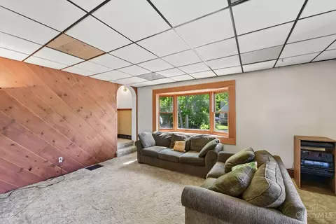 Living - 5636 River Rd, Cincinnati, OH 45233 photo 2 of 2