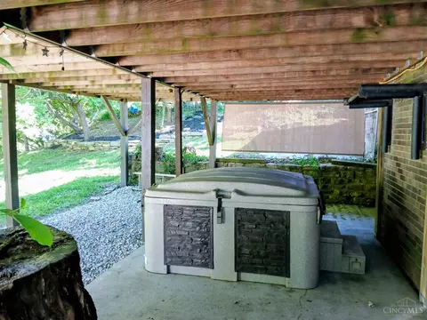 Exterior - 2751 Westbrook Dr, Cincinnati, OH 45211 photo 12 of 13