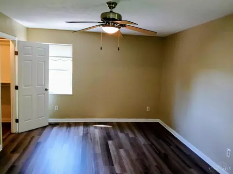 Bedroom - 2751 Westbrook Dr, Cincinnati, OH 45211 photo 1 of 1