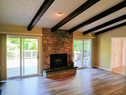 Living - 2751 Westbrook Dr, Cincinnati, OH 45211 photo 1 of 4