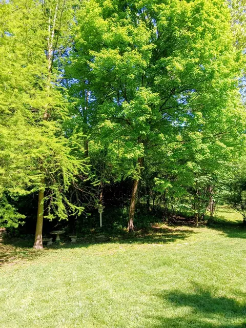 Exterior - 2751 Westbrook Dr, Cincinnati, OH 45211 photo 5 of 13
