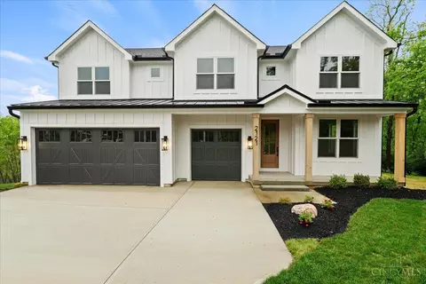 2121 Clough Chase Dr, Cincinnati, OH 45244