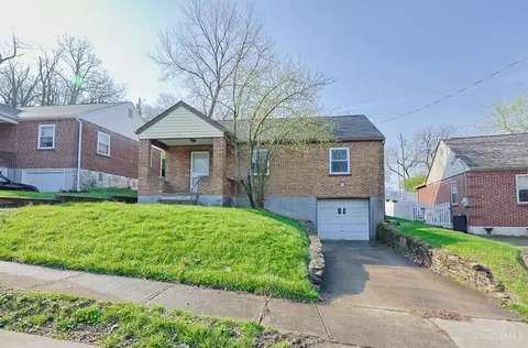 221 Mechanic St, Reading, OH 45215 photo 2