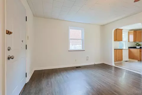 221 Mechanic St, Reading, OH 45215 photo 7