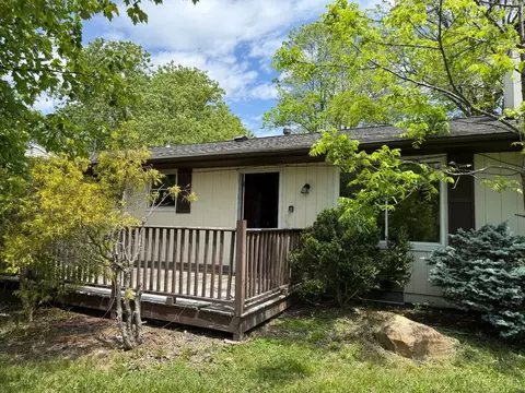 10170 Season Dr, Cincinnati, OH 45251