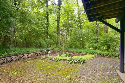 Exterior - 2056 Persimmon Ct, Cincinnati, OH 45231 photo 3 of 14