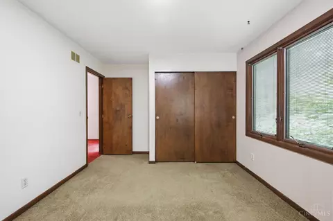 Bedroom - 2056 Persimmon Ct, Cincinnati, OH 45231 photo 6 of 13
