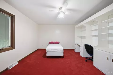 Bedroom - 2056 Persimmon Ct, Cincinnati, OH 45231 photo 9 of 13