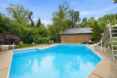 Exterior - 2056 Persimmon Ct, Cincinnati, OH 45231 photo 8 of 14