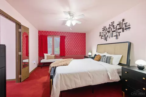 Bedroom - 2056 Persimmon Ct, Cincinnati, OH 45231 photo 1 of 13