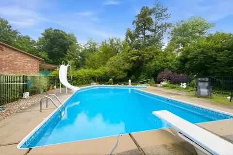 Exterior - 2056 Persimmon Ct, Cincinnati, OH 45231 photo 6 of 14