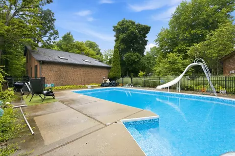 Exterior - 2056 Persimmon Ct, Cincinnati, OH 45231 photo 7 of 14