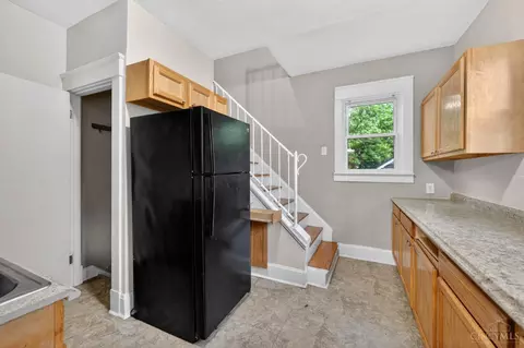 Kitchen - 4101 Homer Ave, Cincinnati, OH 45227 photo 1 of 2