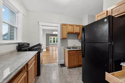 Kitchen - 4101 Homer Ave, Cincinnati, OH 45227 photo 2 of 2
