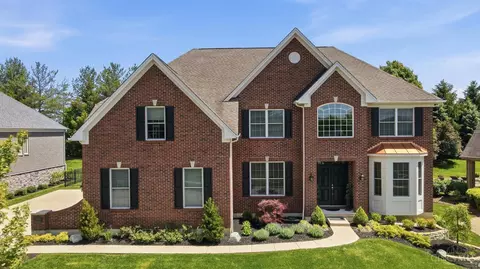 5604 Oak View Dr, Hamilton Township, OH 45039