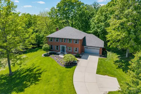 8883 Appleseed Dr, Cincinnati, OH 45249