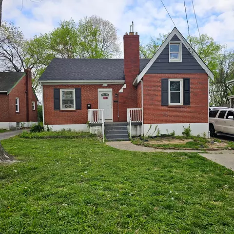 1162 Groesbeck Rd, Cincinnati, OH 45224