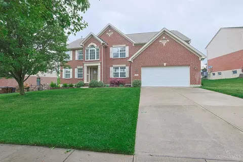2214 Ross Estates Dr, Hamilton, OH 45013