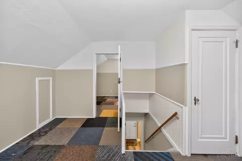 Entry Way - 4545 Carnation Ave, Cincinnati, OH 45238 photo 6 of 6