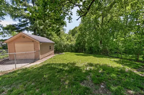 Exterior - 4545 Carnation Ave, Cincinnati, OH 45238 photo 7 of 8
