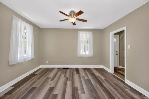 Living - 4545 Carnation Ave, Cincinnati, OH 45238 photo 5 of 6