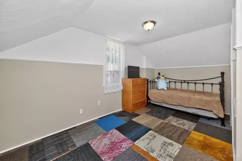 Bedroom - 4545 Carnation Ave, Cincinnati, OH 45238 photo 3 of 7