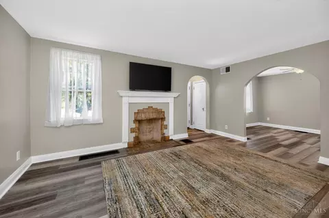 Living - 4545 Carnation Ave, Cincinnati, OH 45238 photo 4 of 6