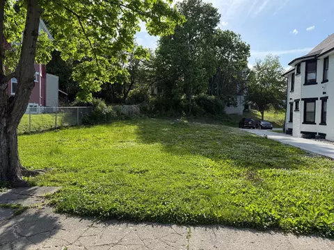 813 Hawthorne Ave, Cincinnati, OH 45205