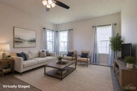 Living - 1239 Springfield Dr, Harrison, OH 45030 photo 2 of 5