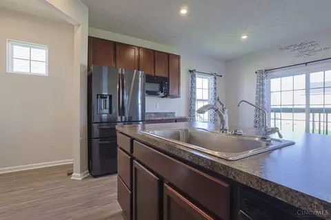 Kitchen - 1239 Springfield Dr, Harrison, OH 45030 photo 4 of 4