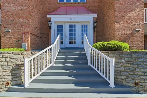 5346 Werk Rd, Cincinnati, OH 45248