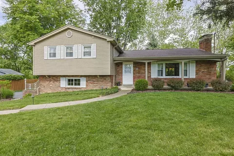 10631 Cinderella Dr, Montgomery, OH 45242