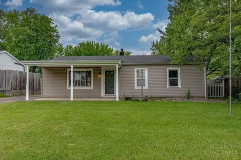 1050 Garnoa Dr, Cincinnati, OH 45231