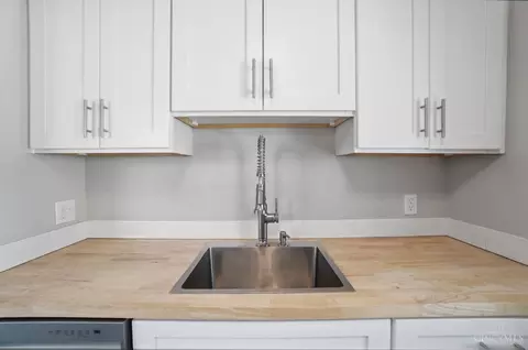 Kitchen - 3412 Eyrich Rd, Cincinnati, OH 45248 photo 3 of 4