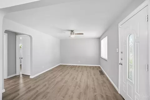 Living - 3412 Eyrich Rd, Cincinnati, OH 45248 photo 2 of 4