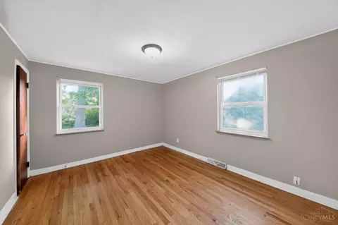 Bedroom - 1290 Norman Ave, Cincinnati, OH 45231 photo 1 of 5
