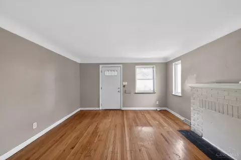 Living - 1290 Norman Ave, Cincinnati, OH 45231 photo 2 of 4