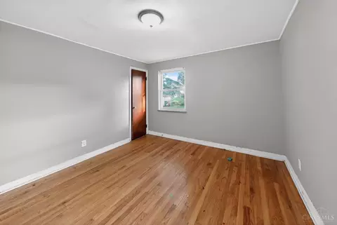 Bedroom - 1290 Norman Ave, Cincinnati, OH 45231 photo 3 of 5