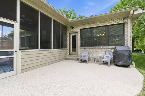 Exterior - 7825 Trailwind Dr, Montgomery, OH 45242 photo 13 of 19