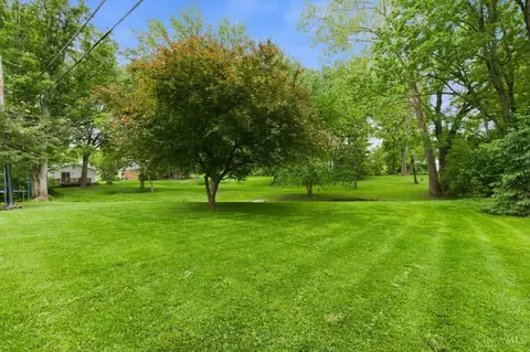 Exterior - 7825 Trailwind Dr, Montgomery, OH 45242 photo 10 of 19