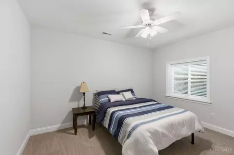 Bedroom - 7825 Trailwind Dr, Montgomery, OH 45242 photo 5 of 6